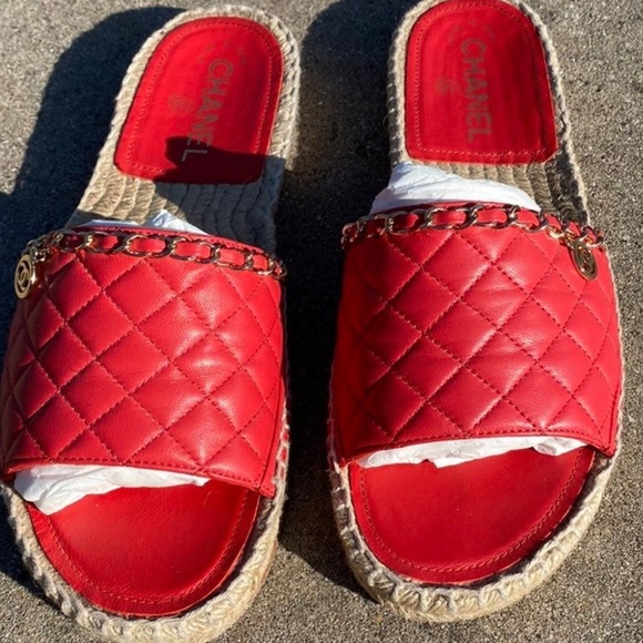 CHANEL Lambskin Leather Quilted Red Espadrilles w Gold Hardware - Picture 2 of 3